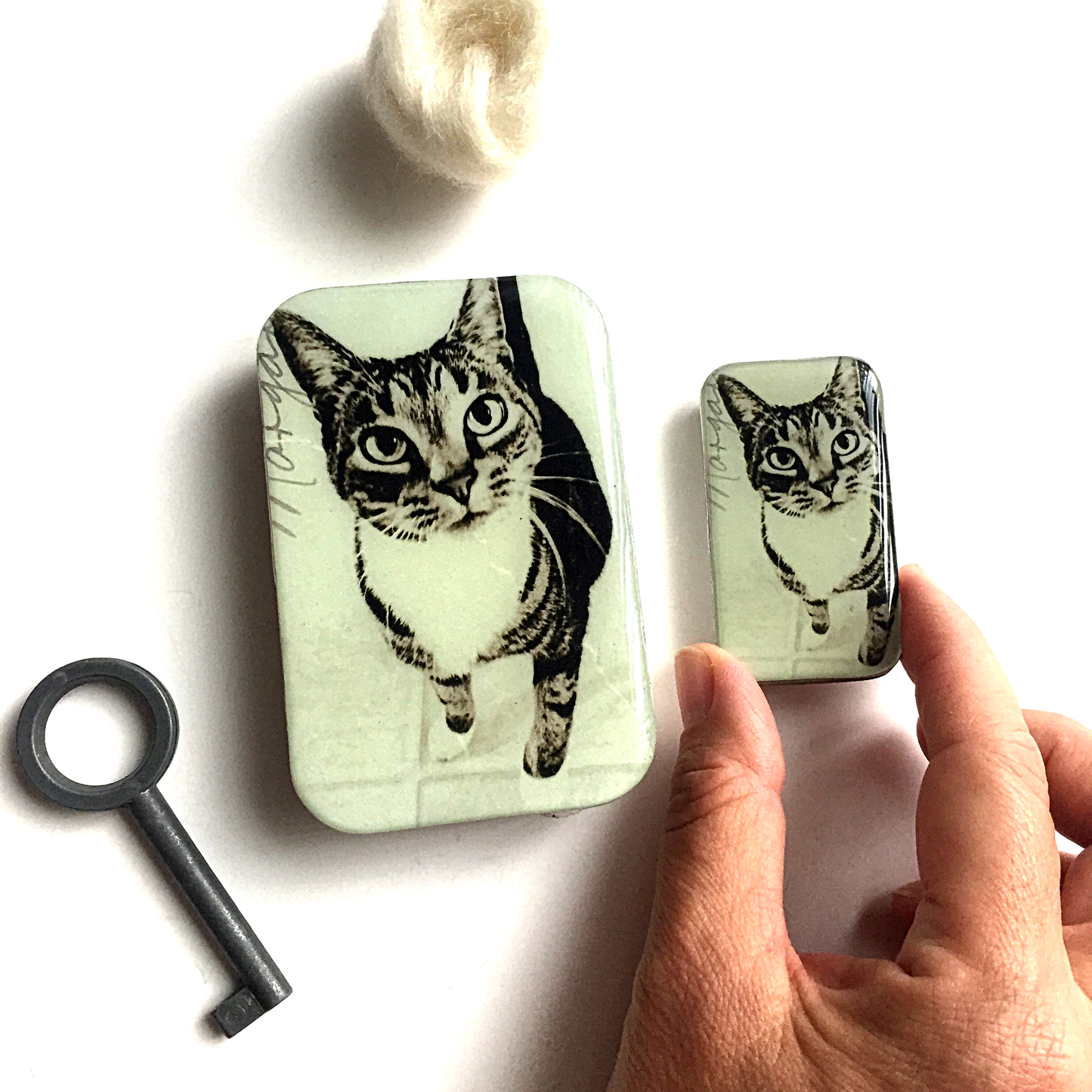 Cat Knitting Notions Tin