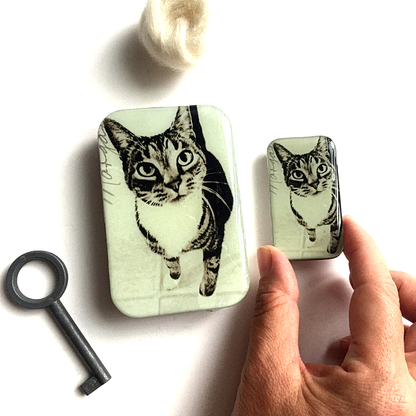 Cat Knitting Notions Tin